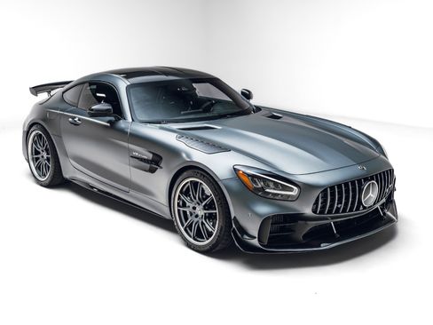 Used 2020 Mercedes-Benz AMG GT R image 3
