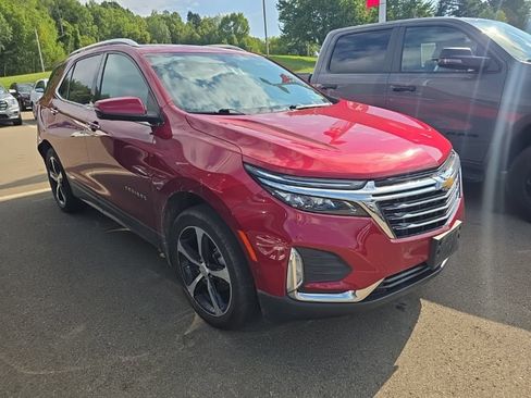 Used 2023 Chevrolet Equinox Premier AWD/4WD image 4