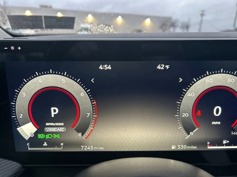 Certified 2025 Nissan Kicks SR image 14