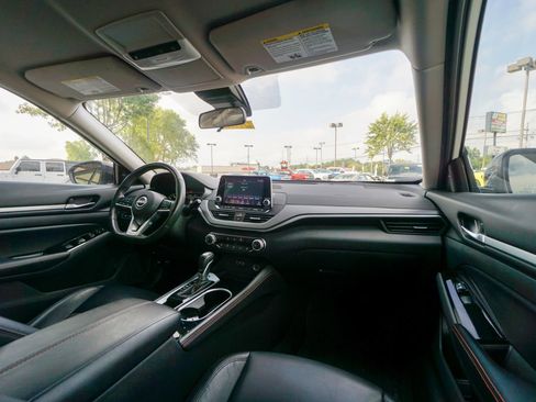 Used 2024 Nissan Altima 2.5 SR image 22