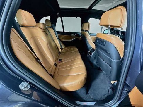 Used 2019 BMW X5 xDrive40i w/ Executive Package AWD/4WD image 29