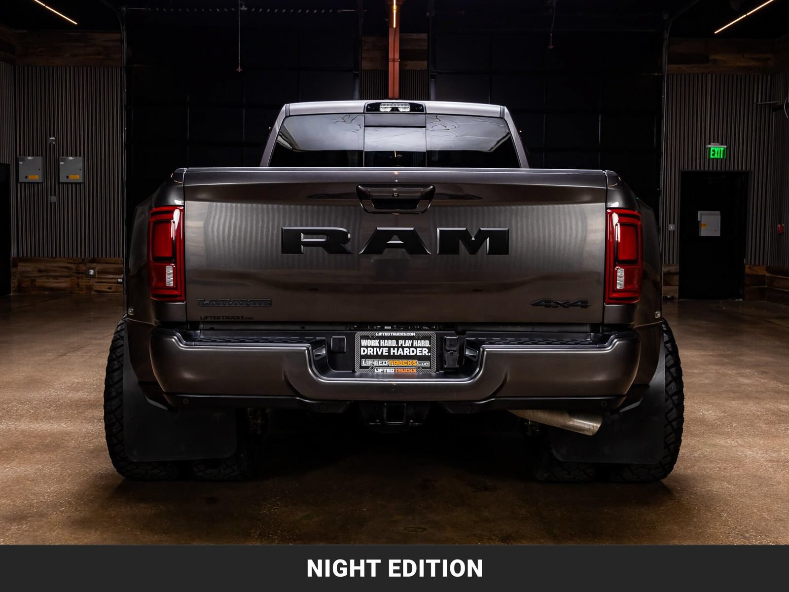 Used 2025 RAM 3500 Laramie AWD/4WD image 7