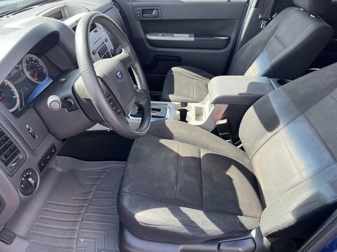 Used 2009 Ford Escape XLT image 11