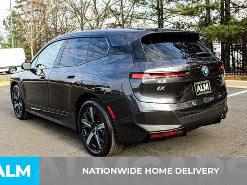 Used 2023 BMW iX xDrive50 w/ Convenience Package image 5