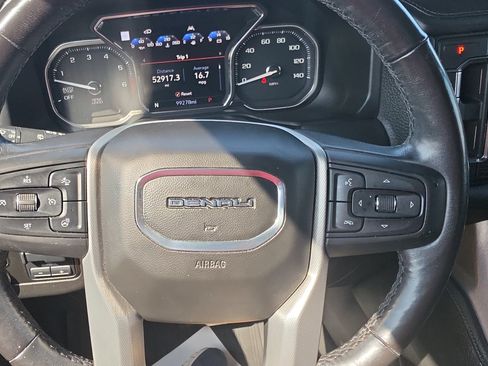 Used 2021 GMC Yukon Denali w/ Denali Ultimate Package RWD image 12