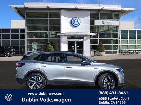 Certified 2023 Volkswagen ID.4 Pro image 3