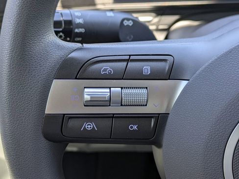 Certified 2025 Hyundai Kona SE FWD image 25