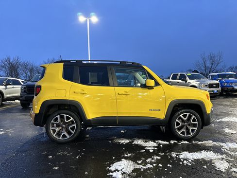 Used 2015 Jeep Renegade Latitude w/ Popular Equipment Group image 2