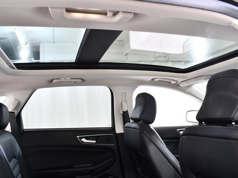 Used 2022 Ford Edge SEL w/ Convenience Package image 18