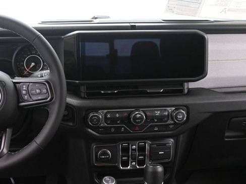 New 2026 Jeep Gladiator Sport image 25