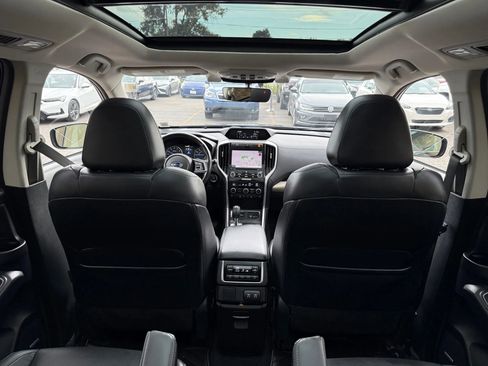 Used 2020 Subaru Ascent Limited w/ Technology Package image 2