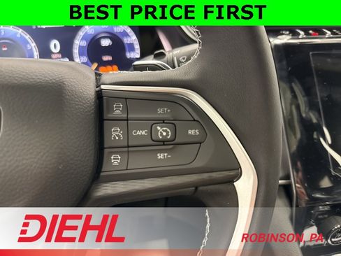 New 2025 Jeep Grand Cherokee L Laredo w/ Luxury Tech Group I image 28