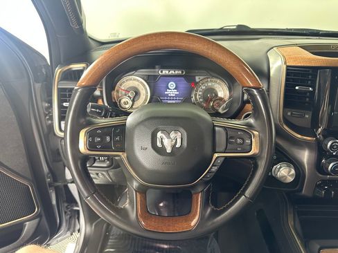 Used 2022 RAM 1500 Limited w/ Body Color Bumper Group image 26