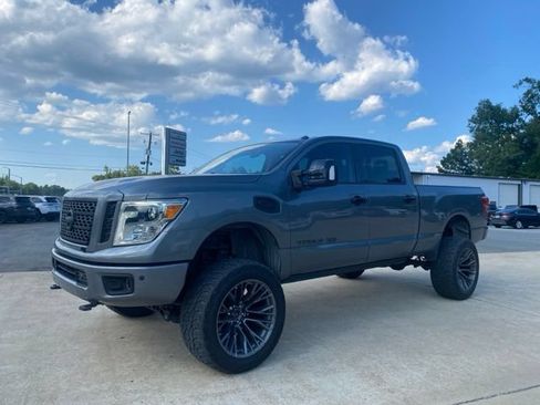 Used 2016 Nissan Titan SL AWD/4WD image 17