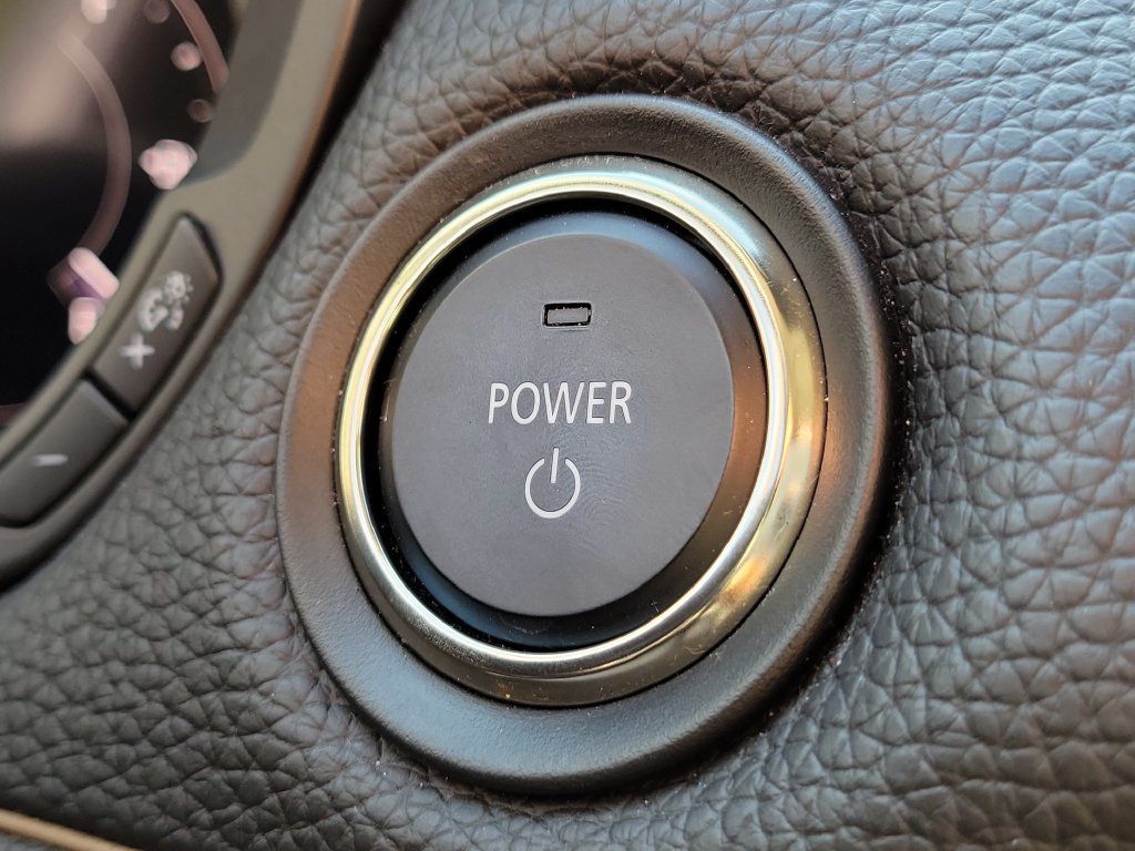 Used 2024 MAZDA CX-90 Plug-In Hybrid w/ Preferred AWD/4WD image 32