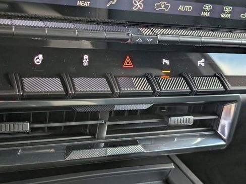 New 2026 GMC Hummer EV SUV image 14