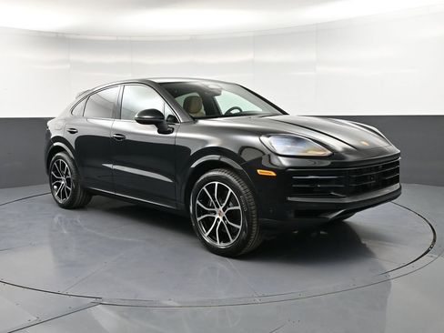 New 2026 Porsche Cayenne Coupe AWD/4WD image 10