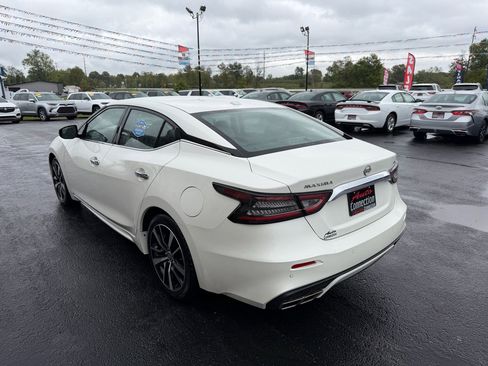 Used 2023 Nissan Maxima SV w/ Floor Mat Group image 6