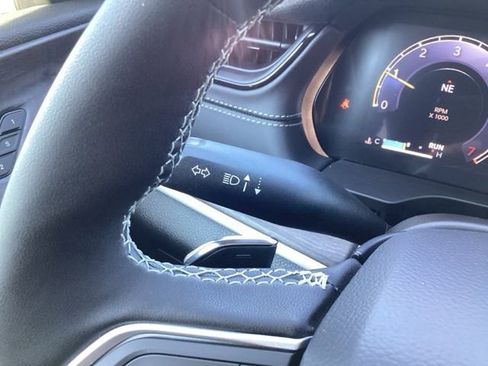 New 2026 Jeep Grand Cherokee L Limited w/ Limited Altitude Package AWD/4WD image 37