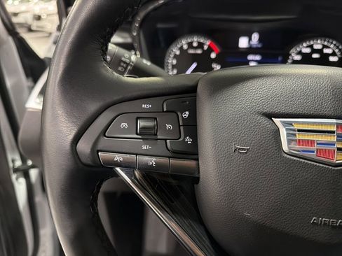 Used 2023 Cadillac XT6 Premium Luxury image 13