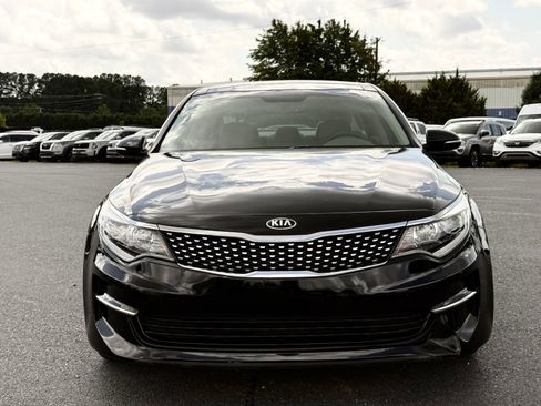 Used 2018 Kia Optima EX w/ Premium Package FWD image 4