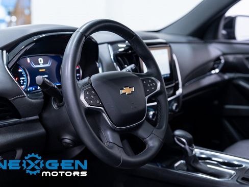 Used 2023 Chevrolet Traverse High Country image 22