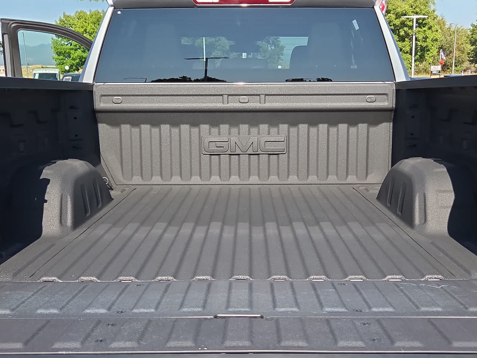 Used 2025 GMC Sierra 1500 AT4 AWD/4WD image 27
