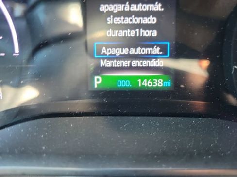 Used 2024 Toyota Sienna XLE FWD image 18
