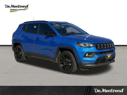 New 2025 Jeep Compass Latitude w/ Altitude Special Edition image 3