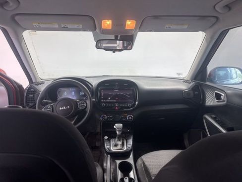 Used 2023 Kia Soul S FWD image 19