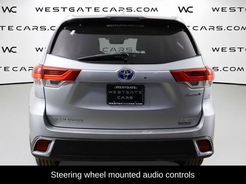 Used 2017 Toyota Highlander Limited image 4