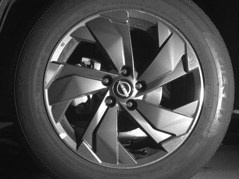 Used 2025 Nissan Rogue SV image 12