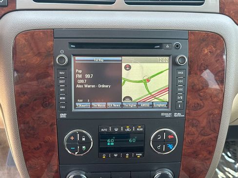 Used 2012 Chevrolet Tahoe LTZ AWD/4WD image 25