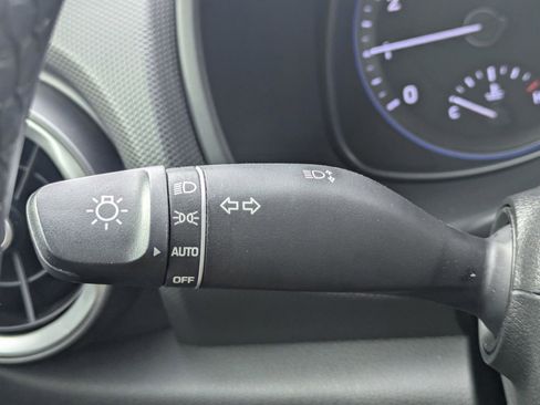 Used 2022 Hyundai Kona SEL w/ Convenience Package image 27