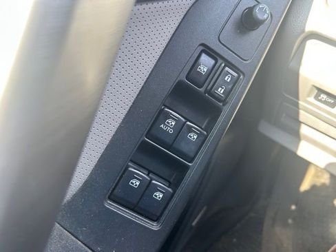 Used 2014 Subaru Forester 2.5i Touring image 20