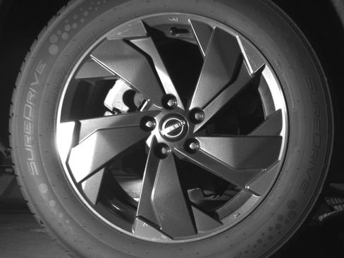 Used 2025 Nissan Rogue SV AWD/4WD image 15