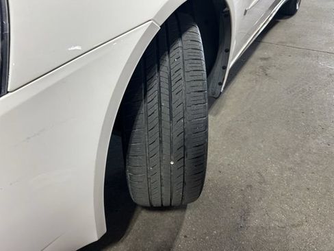 Used 2007 Pontiac G6 GT FWD image 11