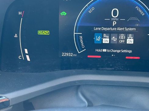 Certified 2025 Toyota Camry LE FWD image 33
