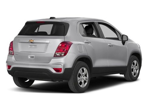 Used 2017 Chevrolet Trax LS AWD/4WD image 2