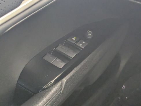 Used 2025 Toyota Camry XSE FWD image 15