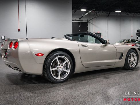 Used 2002 Chevrolet Corvette Convertible w/ Preferred Equipment Group2 image 5