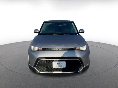 Used 2025 Kia Soul LX w/ LX Technology Package image 4