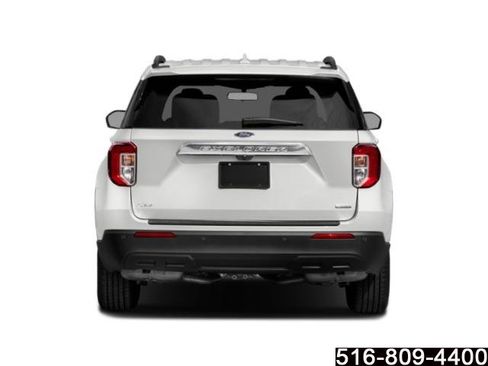 Used 2022 Ford Explorer XLT w/ Equipment Group 202A AWD/4WD image 6