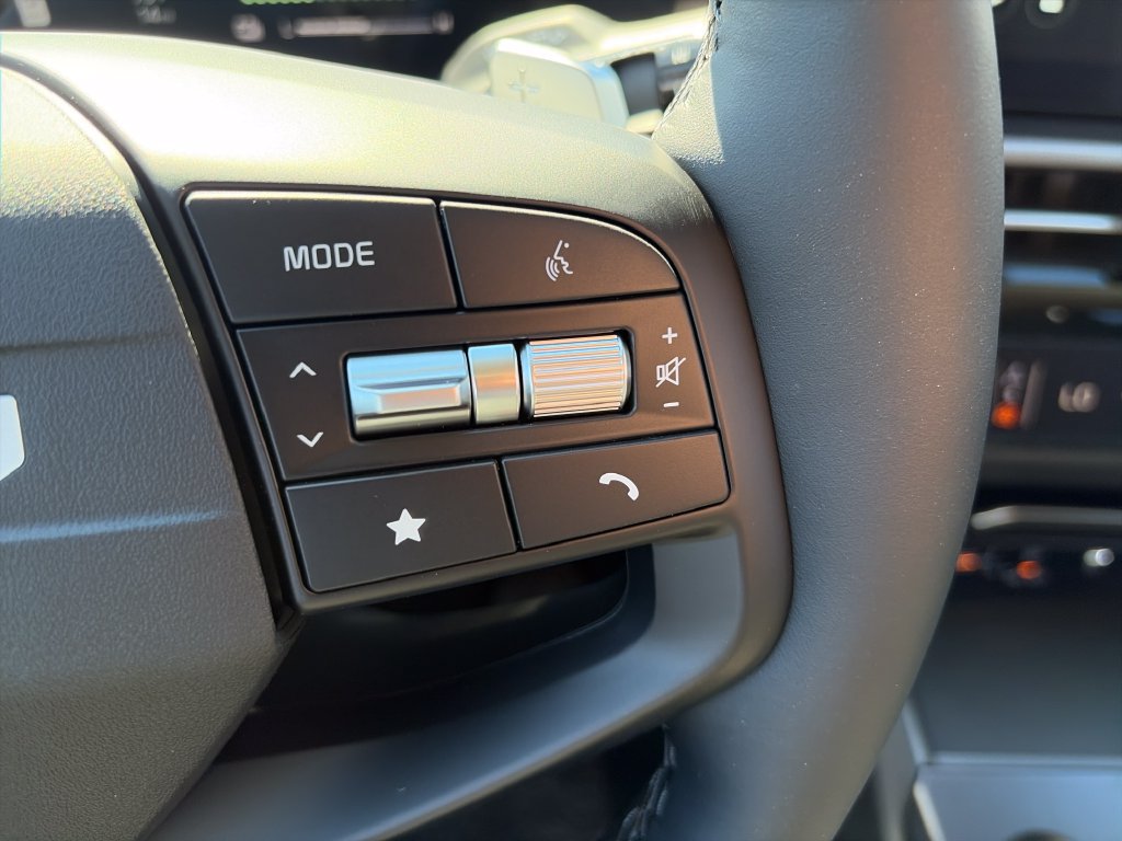 New 2027 Kia Sportage LX FWD image 12
