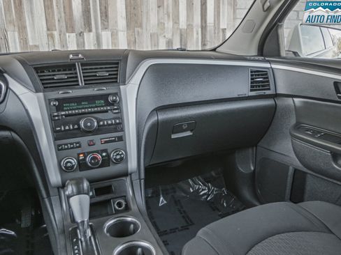 Used 2012 Chevrolet Traverse LT image 17