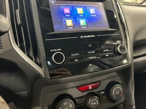 Used 2018 Subaru Impreza 2.0i Premium w/ Eyesight & BSD & Rcta image 17