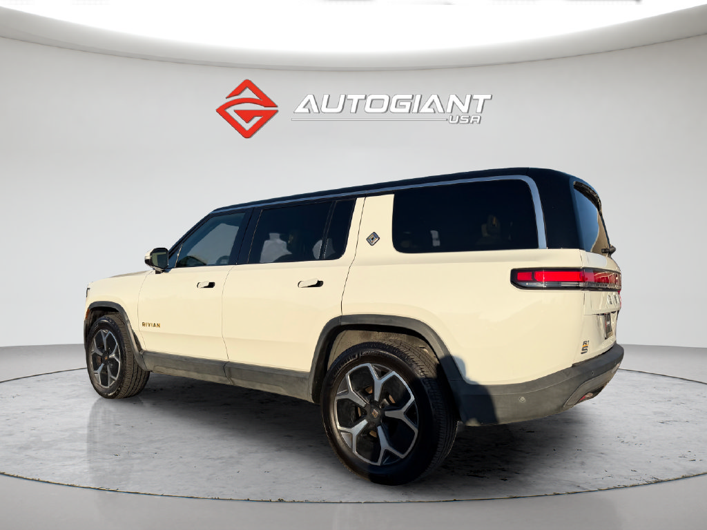 Used 2023 Rivian R1S Adventure Quad AWD/4WD image 3