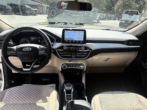 Used 2020 Ford Escape SE AWD/4WD image 9