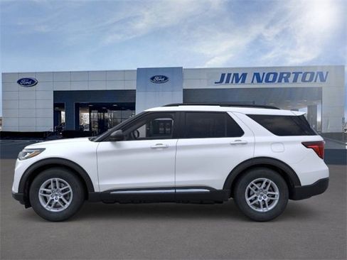 New 2025 Ford Explorer Active w/ Active Comfort Package image 3