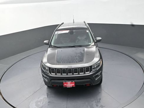 Used 2019 Jeep Compass Trailhawk AWD/4WD image 25